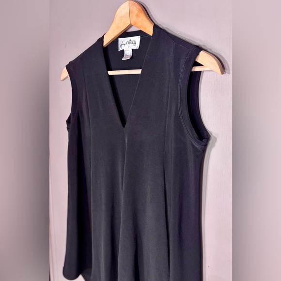 JOSEPH RIBKOFF Asymmetrical V-Neck Blouse - Picture 5 of 7